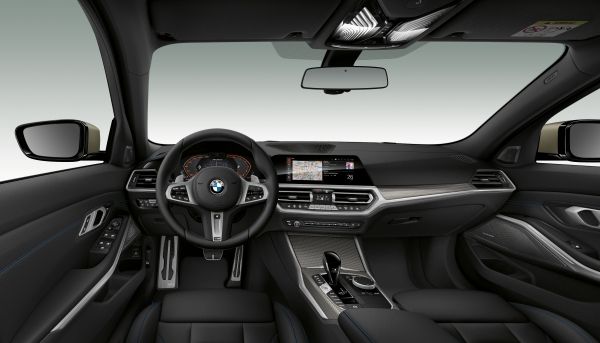 BMW M340i xDrive Sedan interior