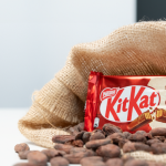 Nestlé și KitKat® sprijină fermierii să-și trimită copiii la școală și promovează producția de cacao sustenabilă