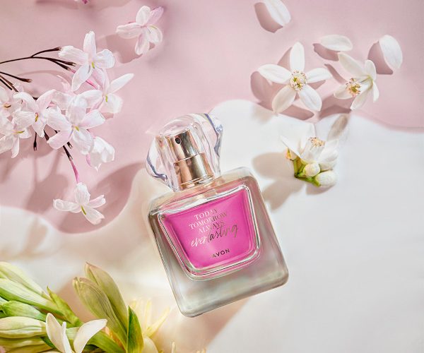 Avon aniversează 20 de ani de la primul parfum Today Tomorrow Always cu lansarea noului parfum TTA Everlasting Avon