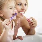5 sfaturi pentru a face periajul dinților distractiv pentru copiii tăi Sursa foto: Shutterstock via Philips