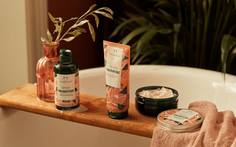 Colecția Pink Grapefruit de la The Body Shop: note energizante pentru o zi revigorantă