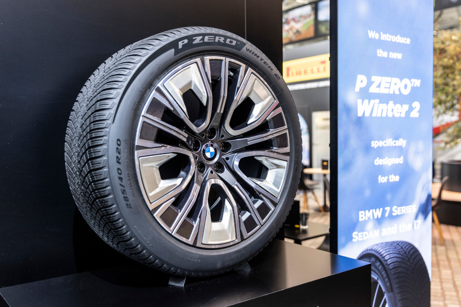 BMW şi Pirelli dezvoltă împreună o anvelopă de iarnă inovatoare
