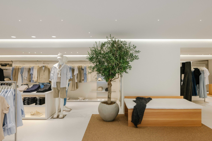 Calvin Klein Inc. anunță deschiderea noului său magazin global flagship pe Champs-Élysées din Paris, Franța concept CK Chalk