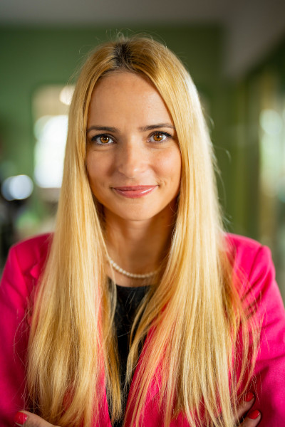 Raluca Manole, co-fondator și director de marketing al Spark Generation