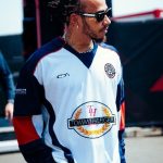 Lewis Hamilton poartă TOMMY HILFIGER la Marele Premiu al Ungariei