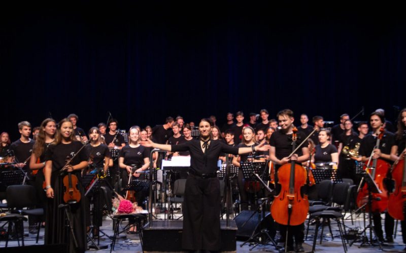 „Eroica” de Beethoven, în interpretarea Orchestrei Slovene de Tineret, sub bagheta dirijoarei Živa Ploj Peršuh, în Festivalul ”Vara Magică”