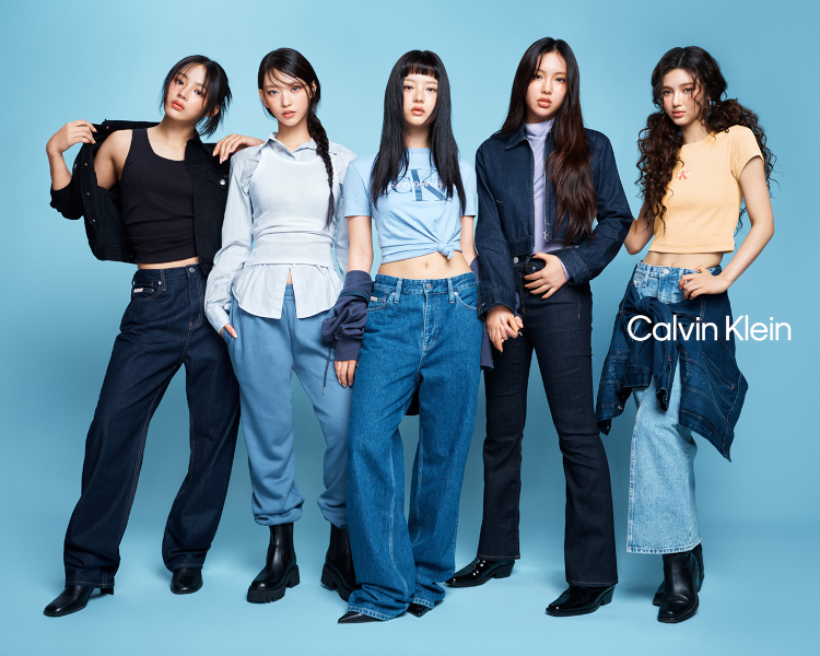 Calvin Klein lansează campania Toamna 2024 cu NewJeans