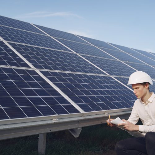 Cum să dimensionezi corect sistemul de panouri solare fotovoltaice? 5 recomandări esențiale