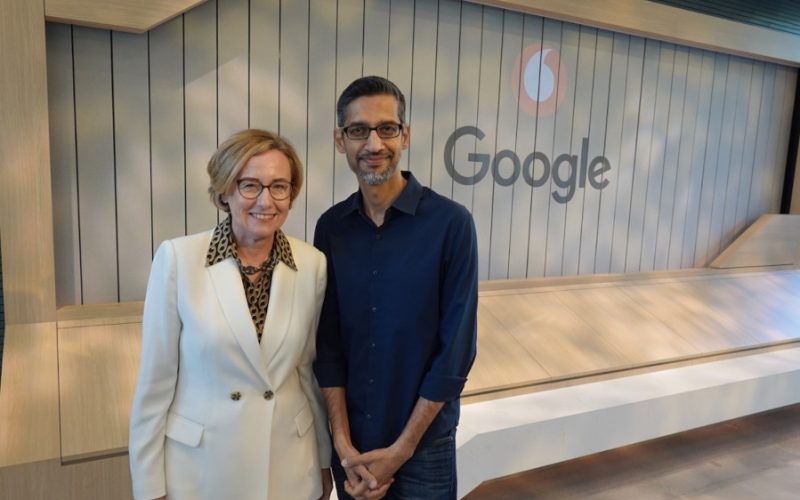 Margherita Della Valle (Vodafone Group) si Sundar Pichai (Google si Alphabet)