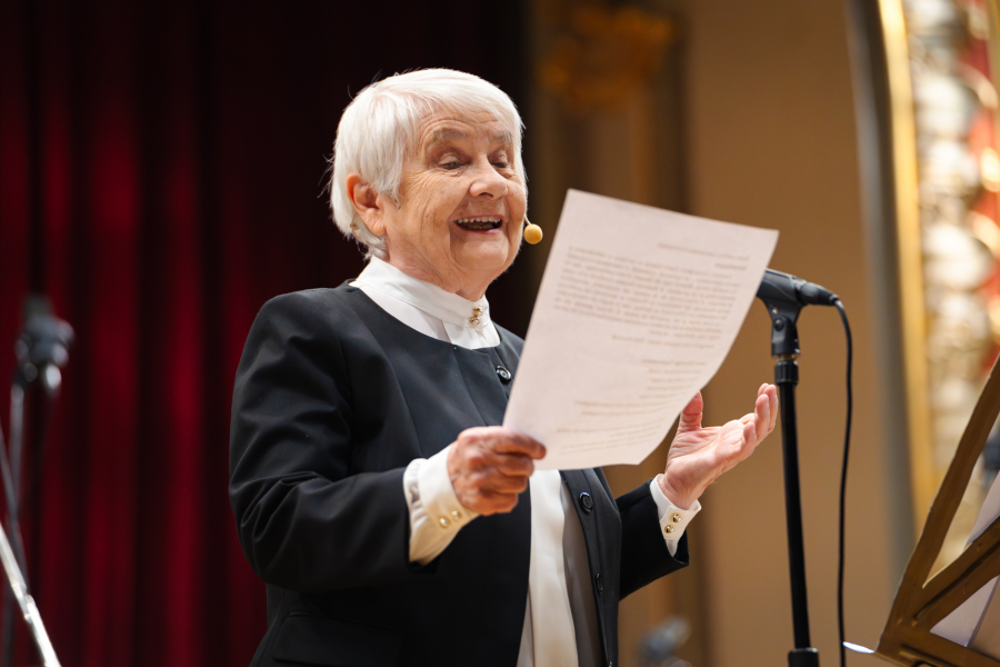 Alexandrina Halic în Carnaval la Atenul Român (photocredit Lavinia Cioacă)