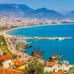 Comparând Antalya cu alte destinații populare din Turcia: ce o face unică?