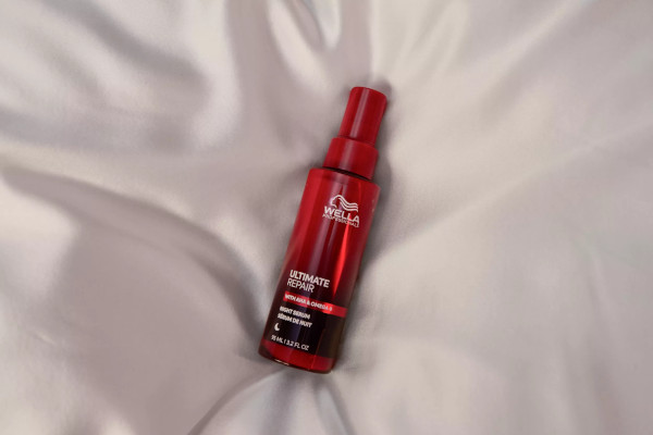 DAT Wella Professionals_Ultimate Repair Night Serum