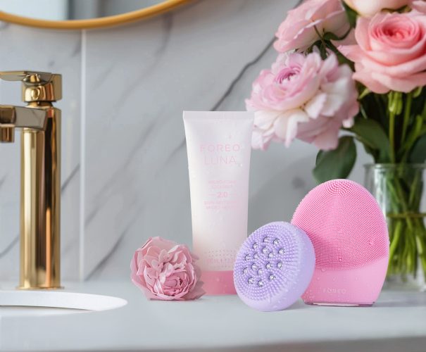 FOREO LUNA™ 4 hair soluția perfectă pentru un păr sănătos și bogat