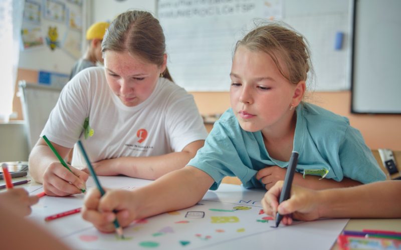 Studiu World Vision România: 4 din 10 copii de gimnaziu (41%) nu doresc să meargă la liceu, ci să se angajeze